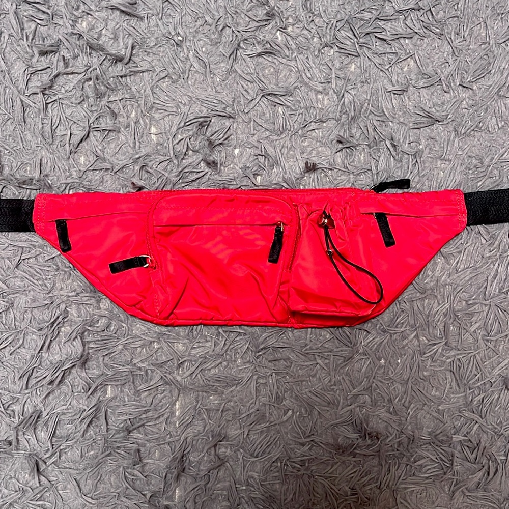 Main Character Fannypack